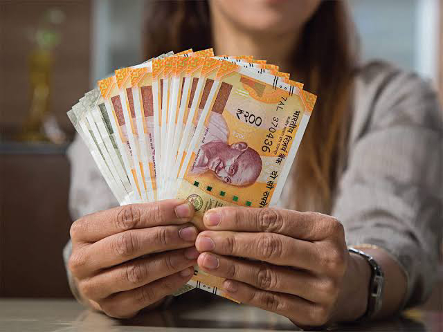 How to Earn 2.5 Lakhs per Month How to Earn 2.5 Lakhs per Month